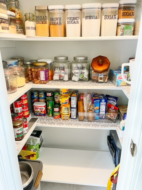 Pantry reorg with labels